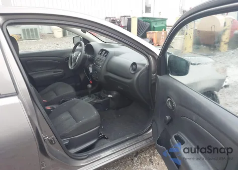 2017 Nissan Versa 1.6 S+ z USA, uszkodzony, nr VIN 3N1CN7AP9HL902229